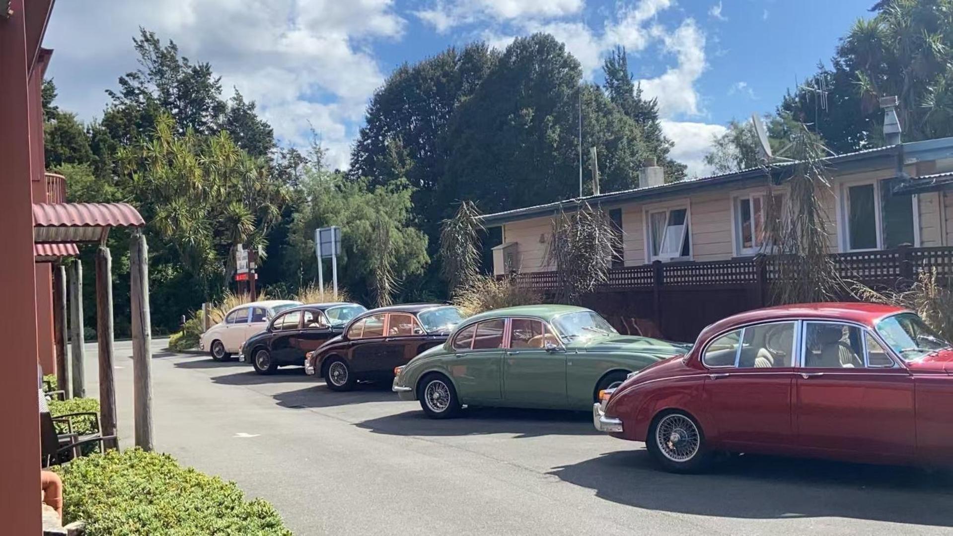 Red Tussock Motel Te Anau Extérieur photo