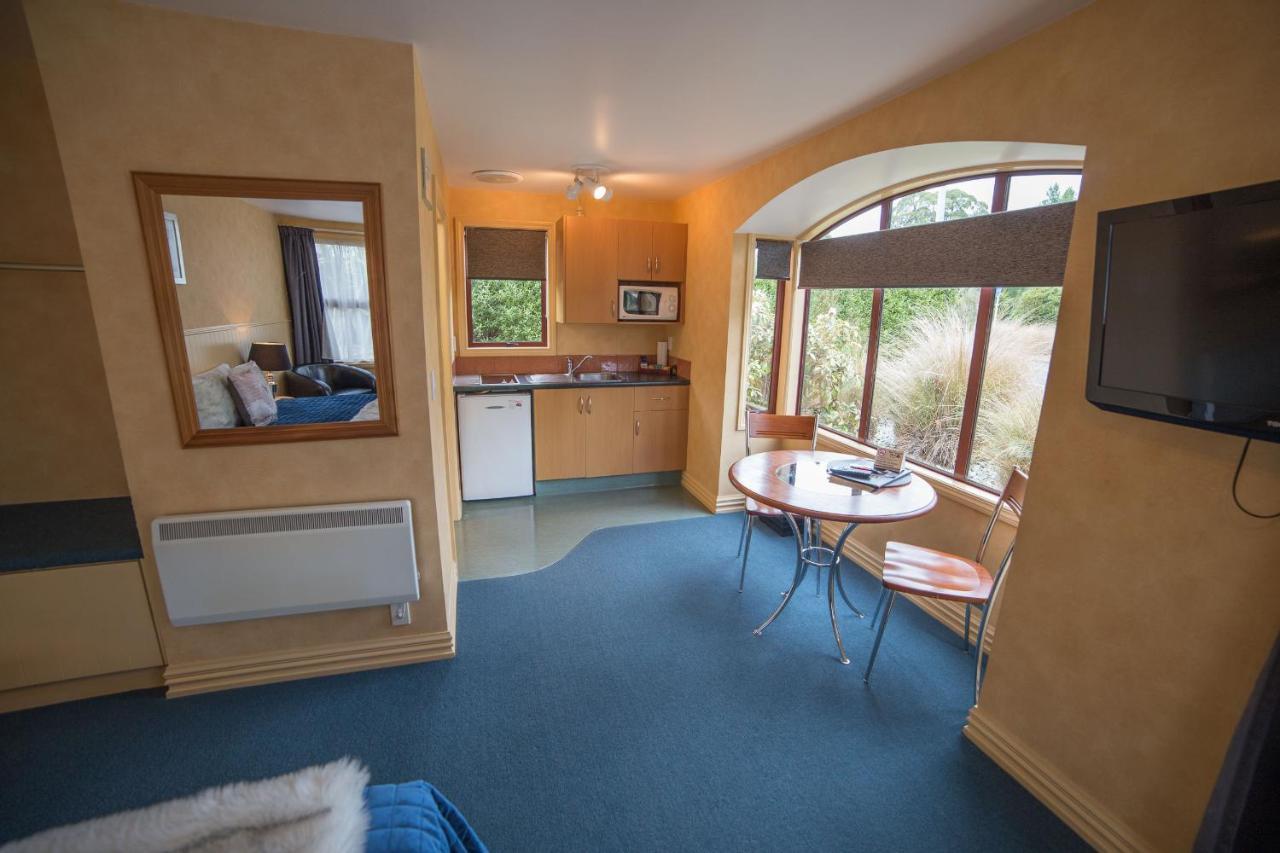 Red Tussock Motel Te Anau Extérieur photo